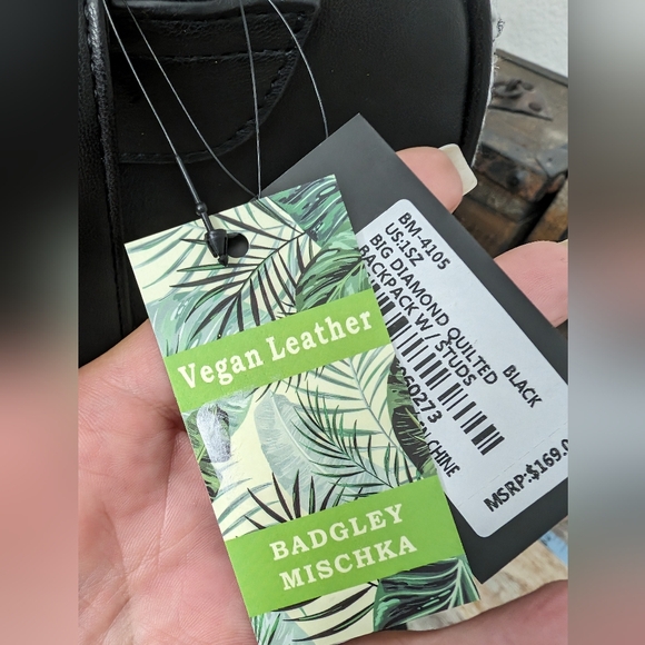 NWT Badgley Mischka Tweed/Quilted Vegan Leather Backpack - Picture 11 of 11